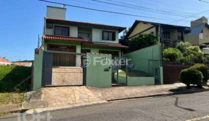 Casa com 3 quartos à venda na Rua Alberto Zimermann, 797, Rio Branco, São Leopoldo, 163 m2 por R$ 890.000