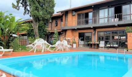 Casa com 5 quartos à venda na Rua Itapeva, 8, Itacorubi, Florianópolis, 550 m2 por R$ 2.980.000