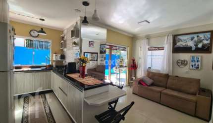 Casa com 4 quartos à venda na Servidão Dunas Verdes, 15, São João do Rio Vermelho, Florianópolis, 330 m2 por R$ 1.272.000