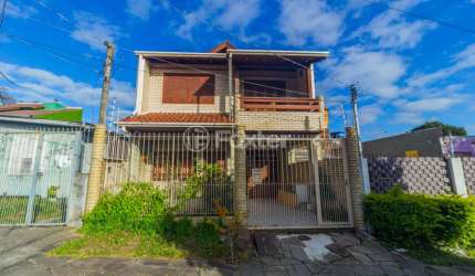 Casa com 3 quartos à venda na Rua Santa Maria, 291, Vila São José, Porto Alegre, 200 m2 por R$ 700.000