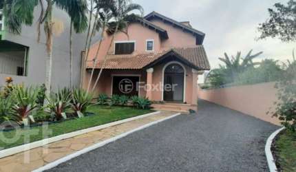 Casa com 5 quartos à venda na Rua Atílio Supertti, 87, Vila Nova, Porto Alegre, 283 m2 por R$ 1.810.000