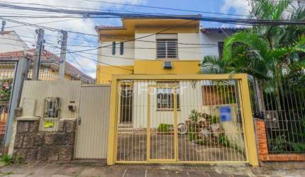 Casa com 4 quartos à venda na Rua Zamenhoff, 135, São João, Porto Alegre, 190 m2 por R$ 900.000