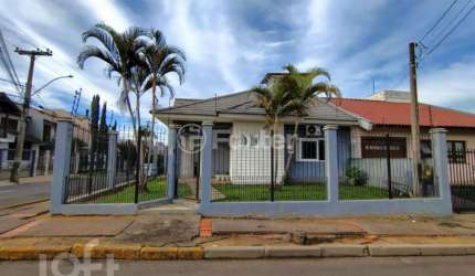 Casa com 3 quartos à venda na Rua Carlos Leopoldo Schüller, 396, Parque da Matriz, Cachoeirinha, 122 m2 por R$ 690.000