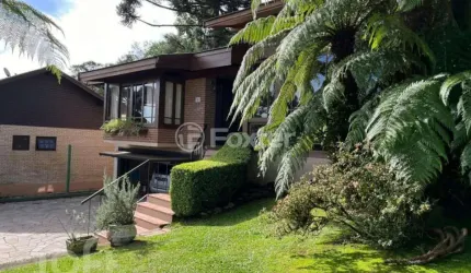 Casa com 3 quartos à venda na Rua Leopoldo Becker, 280, Parque das Hortênsias, Canela, 250 m2 por R$ 1.792.000