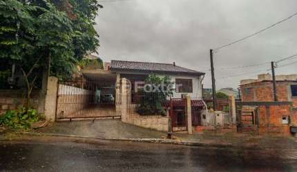 Casa com 3 quartos à venda na Beco Dois, 205, Costa e Silva, Porto Alegre, 240 m2 por R$ 475.000