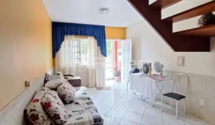 Casa com 3 quartos à venda na Rua São Carlos, 1193, Floresta, Porto Alegre, 170 m2 por R$ 900.000