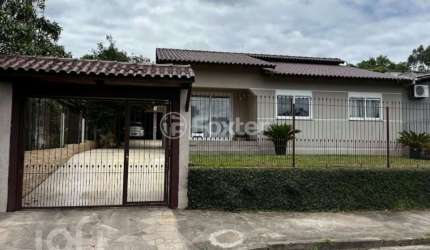 Casa com 3 quartos à venda na Rua Antônio José de Santana, 189, Lomba do Pinheiro, Porto Alegre, 164 m2 por R$ 549.990
