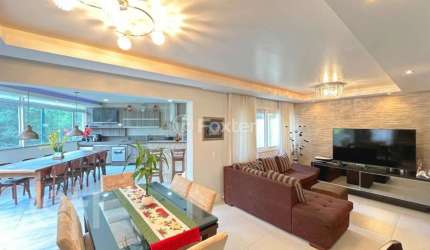 Casa em condomínio fechado com 4 quartos à venda na Avenida Engenheiro Ludolfo Boehl, 1179, Teresópolis, Porto Alegre, 217 m2 por R$ 1.350.000