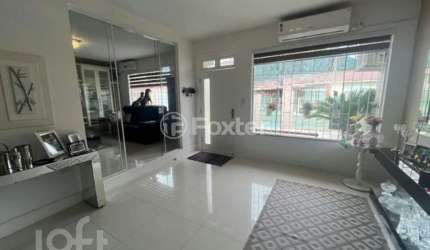 Casa com 3 quartos à venda na Rua Itamirim, 100, Itacorubi, Florianópolis, 217 m2 por R$ 1.800.000