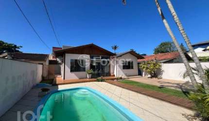 Casa com 3 quartos à venda na Servidão do Mar Grosso, 89, Campeche, Florianópolis, 120 m2 por R$ 2.225.000