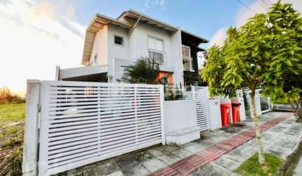 Casa com 3 quartos à venda na Avenida dos Jerivás, 563, Cachoeira do Bom Jesus, Florianópolis, 112 m2 por R$ 1.390.000