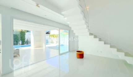 Casa com 2 quartos à venda na Avenida dos Búzios, 2660, Jurerê Internacional, Florianópolis, 485 m2 por R$ 7.850.000