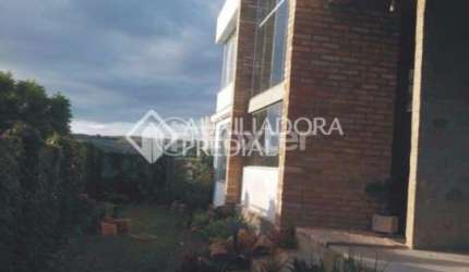 Casa com 3 quartos à venda na Rua Amapá, 1600, Vila Nova, Porto Alegre, 312 m2 por R$ 950.000