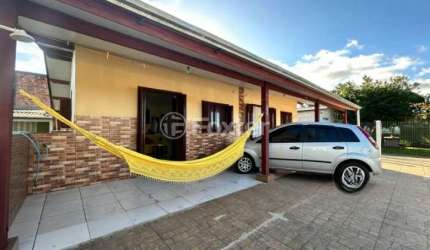 Casa com 5 quartos à venda na Avenida A, 84, Mariluz Norte, Imbé, 191 m2 por R$ 320.000