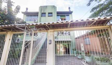 Casa com 3 quartos à venda na Avenida Mãe Apolinária Matias Batista, 170, Petrópolis, Porto Alegre, 171 m2 por R$ 744.000