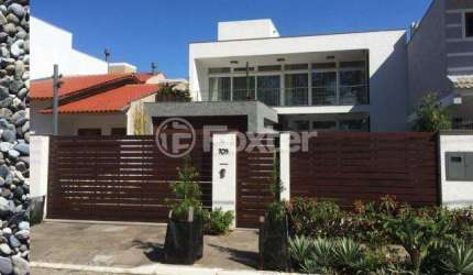 Casa em condomínio fechado com 3 quartos à venda na Rua Fernando Jorge Schneider, 705, Hípica, Porto Alegre, 258 m2 por R$ 1.390.000