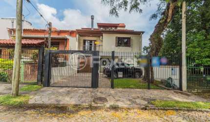 Casa com 3 quartos à venda na Rua Cassino, 75, Ipanema, Porto Alegre, 379 m2 por R$ 980.000