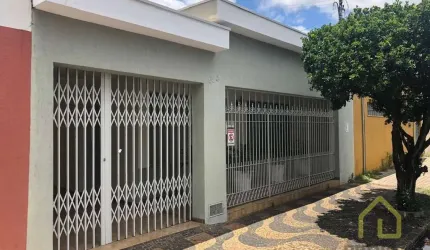 Casa com 3 quartos à venda na Rua Treze de Maio, 694, Centro, Indaiatuba, 185 m2 por R$ 850.000
