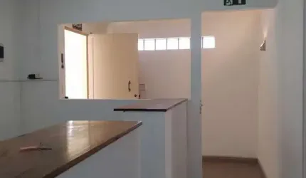 Casa comercial com 7 salas para alugar na Rua Treze de Maio, 1110, Centro, Indaiatuba, 220 m2 por R$ 6.000