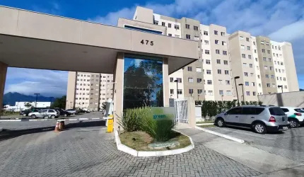 Apartamento térreo com 2 dormitórios e uma ampla área de lazer no RNI Green Club - Palhoça/SC