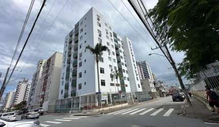 Apartamento duplex com 3 quartos, suíte com closet e móveis planejados - Campinas, São José/SC