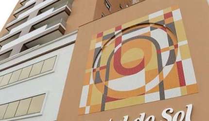 Apartamento de alto padrão sendo 03 dormitórios com suíte em condomínio Club em São José, Sc