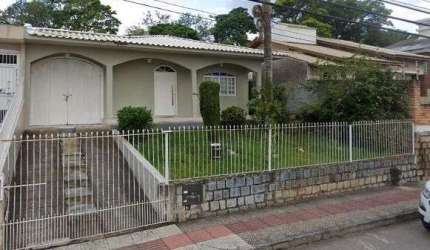 Excelente Casa de 3 Dormitórios com suíte  em Capoeiras