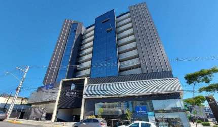 Novo conceito de centro empresarial no Estreito com infraestrutura completa para sua empresa
