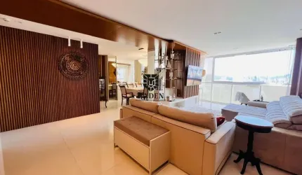 Apartamento com Vista Mar / 4 Dormitórios / Balneário Camboriú
