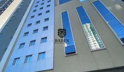 Apartamento à venda à 50m da Praia no Ed. Mendelssohn por R$3.490.000,00 - BC