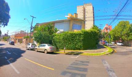 Casa Residencial com 4 quartos  à venda, 440.00 m2 por R$1750000.00  - Centro - Ponta Grossa/PR