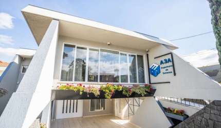 Casa Comercial com 5 quartos  à venda, 560.00 m2 por R$2900000.00  - Jardim Carvalho - Ponta Grossa/PR