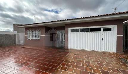 Casa Residencial com 3 quartos  à venda, 350.00 m2 por R$990000.00  - Boa Vista - Ponta Grossa/PR