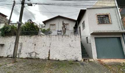 Casa Residencial com 3 quartos  à venda, 90.00 m2 por R$400000.00  - Centro - Ponta Grossa/PR