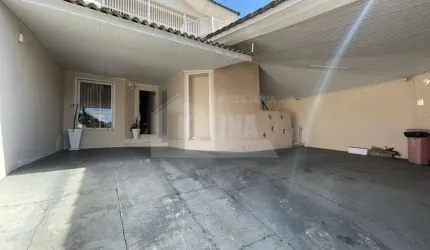 Casa Residencial com 3 quartos  à venda, 145.00 m2 por R$675000.00  - Orfas - Ponta Grossa/PR