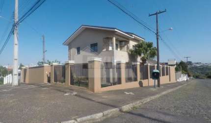 Sobrado com 4 quartos  à venda, 320.00 m2 por R$1490000.00  - Uvaranas - Ponta Grossa/PR