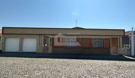 Casa Residencial com 3 quartos  à venda, 208.10 m2 por R$550000.00  - Nova Russia - Ponta Grossa/PR