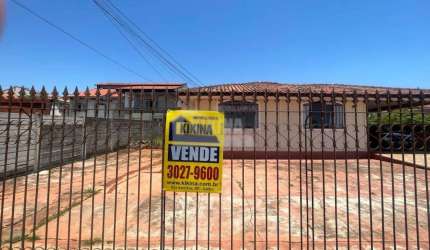 Casa Residencial com 3 quartos  à venda, 175.00 m2 por R$400000.00  - Uvaranas - Ponta Grossa/PR