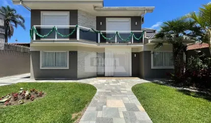 Casa Residencial com 3 quartos  à venda, 309.00 m2 por R$1400000.00  - Jardim Carvalho - Ponta Grossa/PR