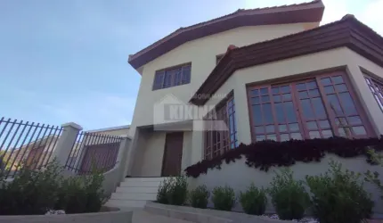Sobrado com 3 quartos  à venda, 266.49 m2 por R$1200000.00  - Estrela - Ponta Grossa/PR