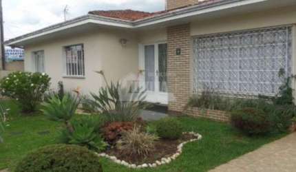 Comercial com 6 quartos  à venda, 237.00 m2 por R$1590000.00  - Uvaranas - Ponta Grossa/PR