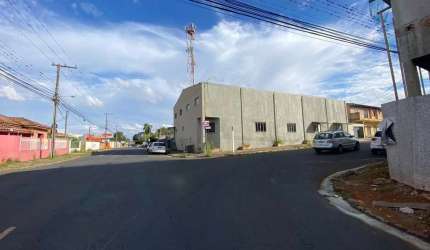 Comercial para alugar, 400.00 m2 por R$7800.00  - Oficinas - Ponta Grossa/PR
