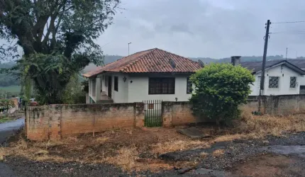 Casa Residencial com 4 quartos  à venda, 110.00 m2 por R$250000.00  - Periquitos - Ponta Grossa/PR