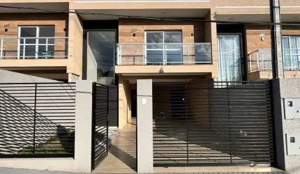 Sobrado com 3 quartos  à venda, 126.00 m2 por R$570000.00  - Jardim Carvalho - Ponta Grossa/PR