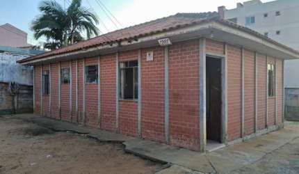 Casa Residencial com 3 quartos  à venda, 448.00 m2 por R$1000000.00  - Jardim Carvalho - Ponta Grossa/PR