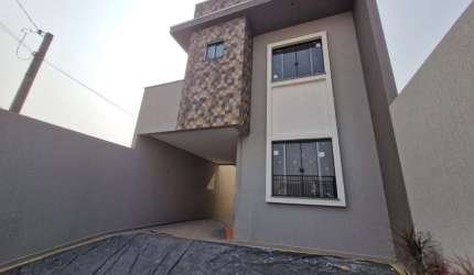 Sobrado com 3 quartos  à venda, 133.00 m2 por R$590000.00  - Oficinas - Ponta Grossa/PR