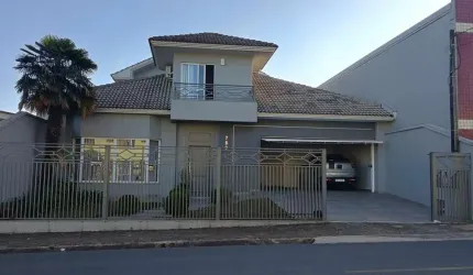 Casa Residencial com 3 quartos  à venda, 301.00 m2 por R$1555000.00  - Centro - Ponta Grossa/PR