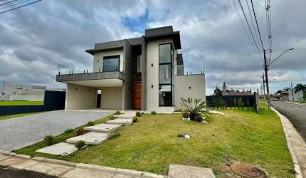 Casa Residencial com 3 quartos  à venda, 185.00 m2 por R$980000.00  - Uvaranas - Ponta Grossa/PR