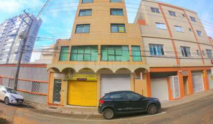Comercial para alugar, 77.00 m2 por R$1345.00  - Centro - Ponta Grossa/PR