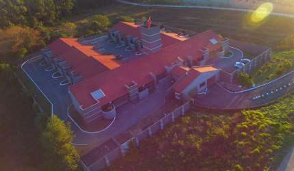 Comercial com 28 quartos  à venda, 6500.00 m2 por R$7500000.00  - Colonia Dona Luiza - Ponta Grossa/PR